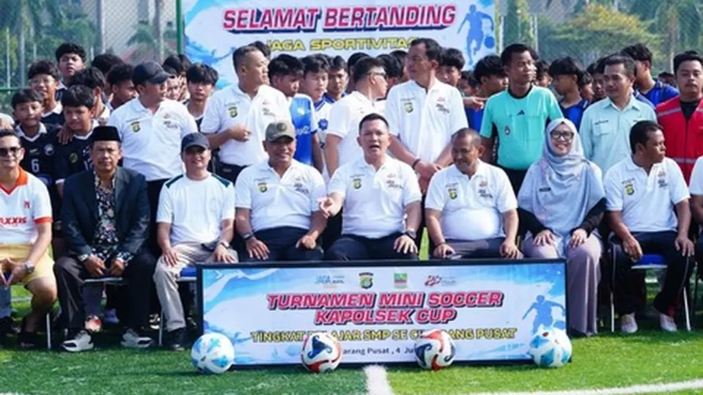 Polsek Cikarang Pusat Gelar Mini Soccer Cup Sambut HUT Bhayangkara Ke-80