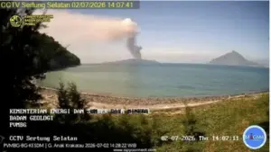 Badan Geologi Tepis Video Letusan Anak Krakatau yang Viral: Hoaks